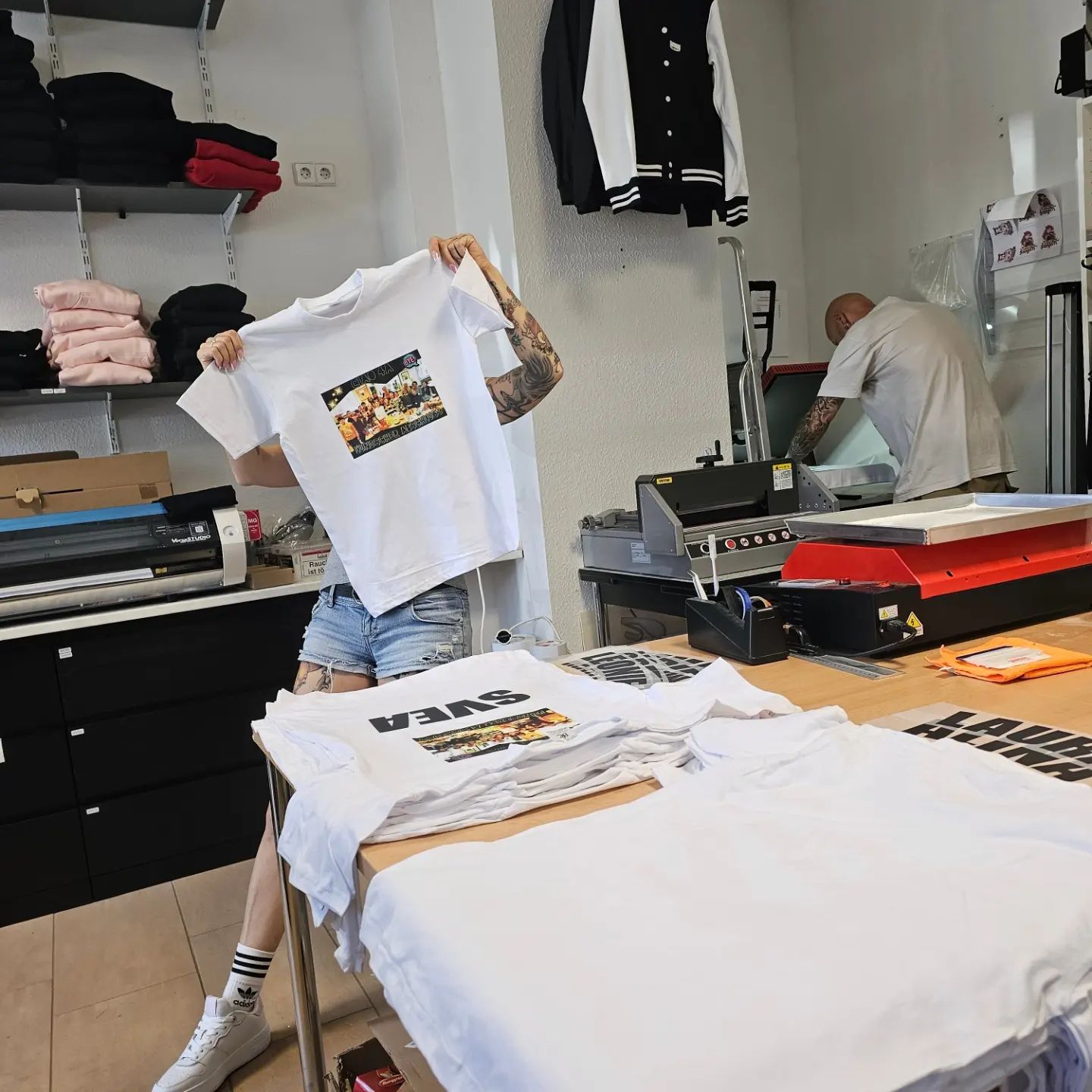 DTF Transfer T-Shirt Produktion – Beispielprojekt Chemnitz